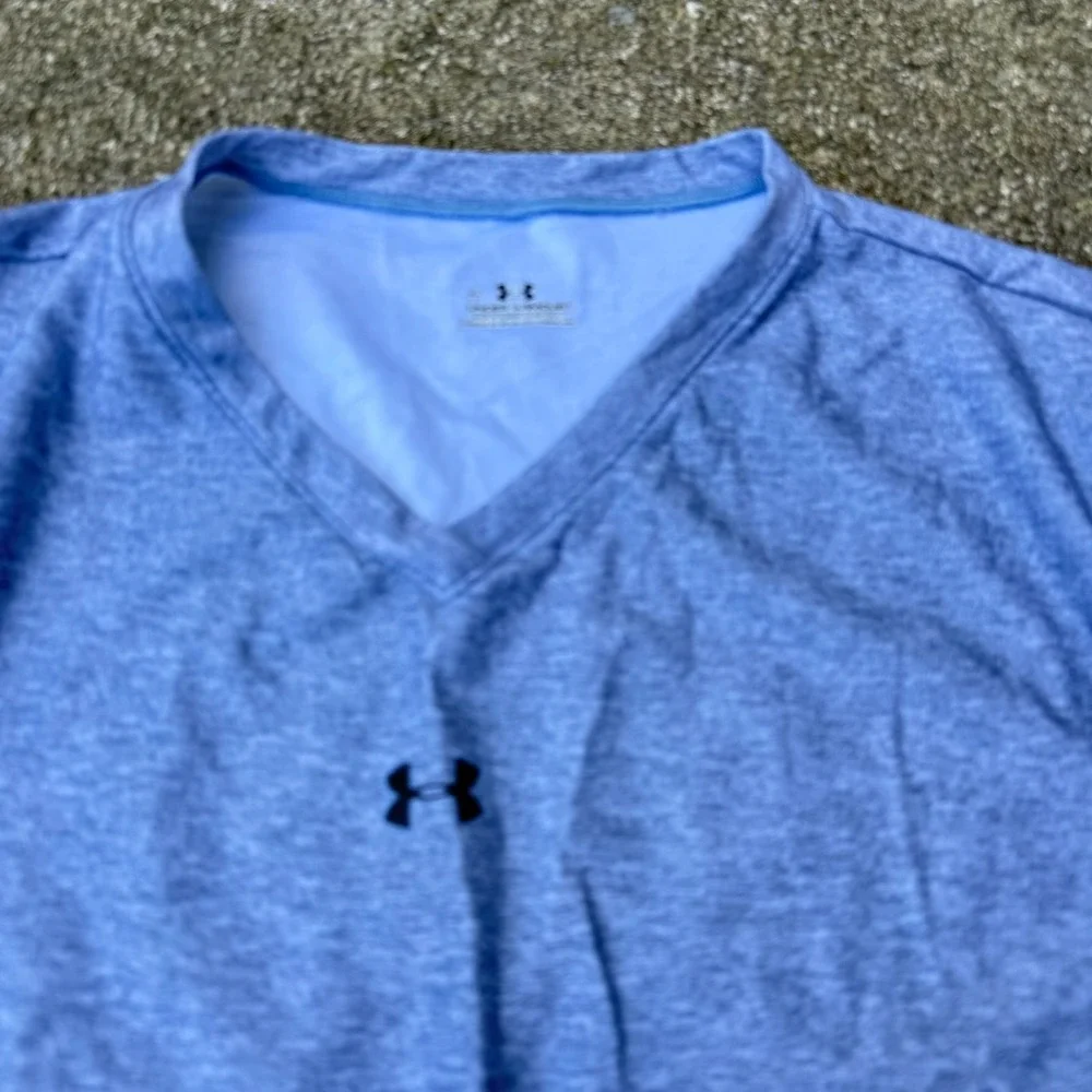 Under Armour Long Sleeve V-Neck Shirt Modern Girls XL Light Blue Heather Tee Top - Picture 6 of 6
